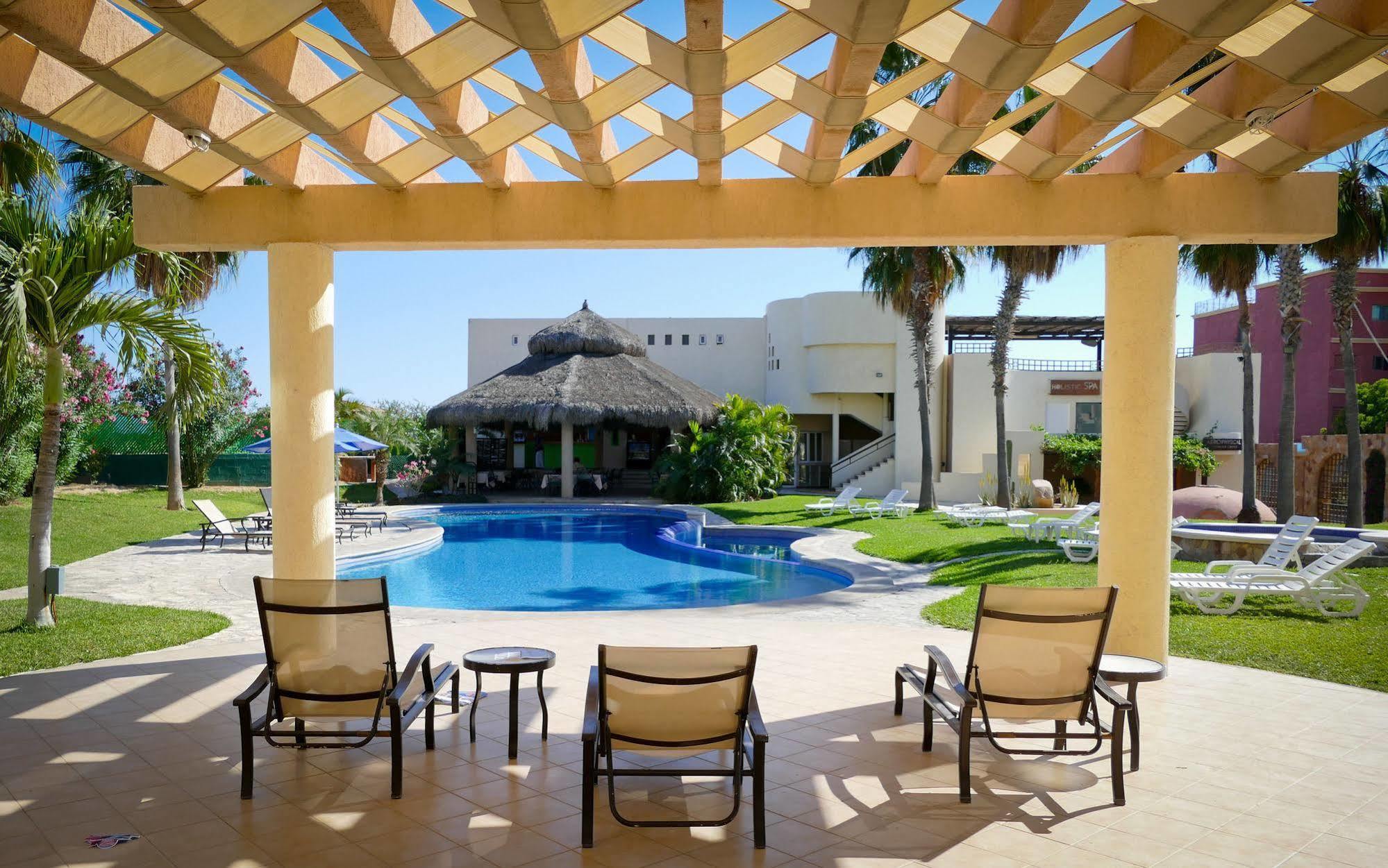 El Ameyal Hotel And Family Suites 卡波圣卢卡斯 外观 照片